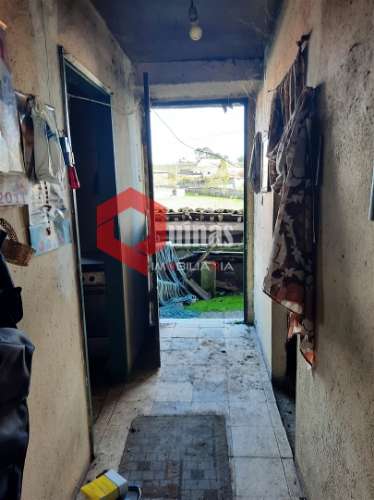 Casa Rústica com terreno para venda na Aldeia Velha