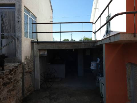 Arrendamento T1 com quintal