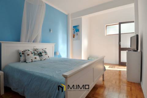 Buarcos. Apartamento T4 na Marginal com Vistas de Mar