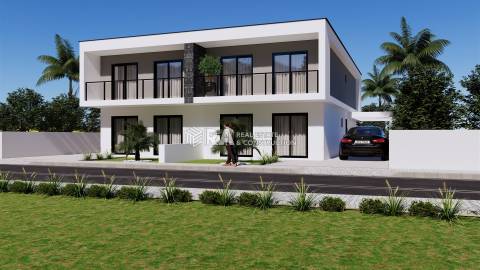 Moradia Geminada T4 Venda em Fernão Ferro,Seixal