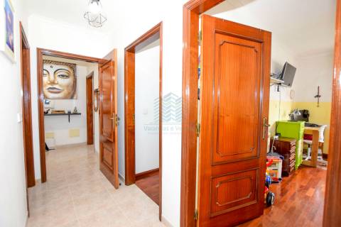 Apartamento T3 com garagem em Torres Novas