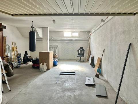 Apartamento T3 com Garagem e Arrecadação em Torres Novas