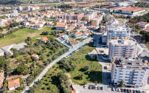 Lote de terreno para construção de 12 fogos em Torres Novas
