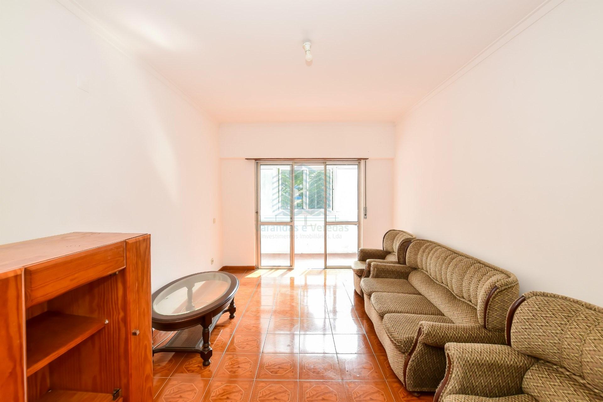 Apartamento T3 para arrendamento, bem localizado no Entroncamento