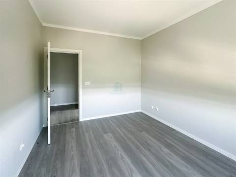 Apartamento T3 novo em Torres Novas, com garagem e varanda