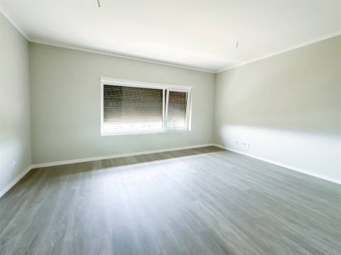 Apartamento T3 novo em Torres Novas, com garagem e varanda