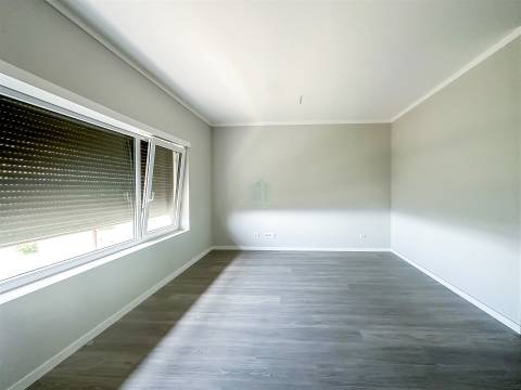 Apartamento T3 novo em Torres Novas, com garagem e varanda