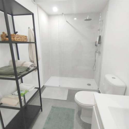 Apartamento T1 na Praia da Barra para arrendamento.