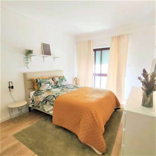 Apartamento T1 na Praia da Barra para arrendamento.