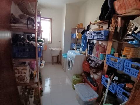 Moradia T4 Isolada com Vista Ria na Gafanha da Boavista com quintal, jardim e garagem.