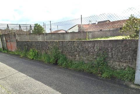 Quer construir uma moradia térrea e isolada em Vagos? Tem aqui o terreno ideal.