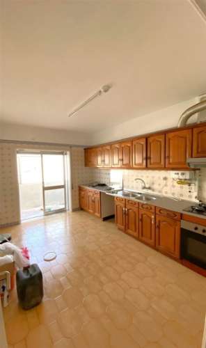 Apartamento T2 no Centro de Vagos.