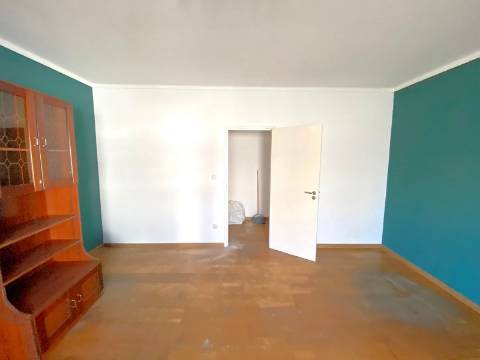 Apartamento T2 no Centro de Vagos.