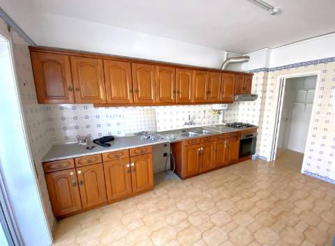 Apartamento T2 no Centro de Vagos.