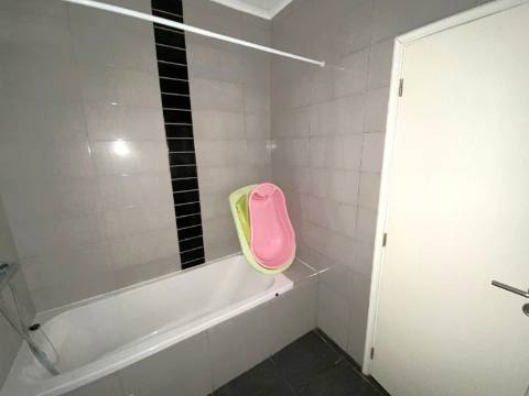Apartamento T2 no Centro de Vagos.