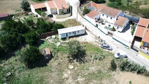 Terreno para construção localizado na Aldeia Grande, Maxial