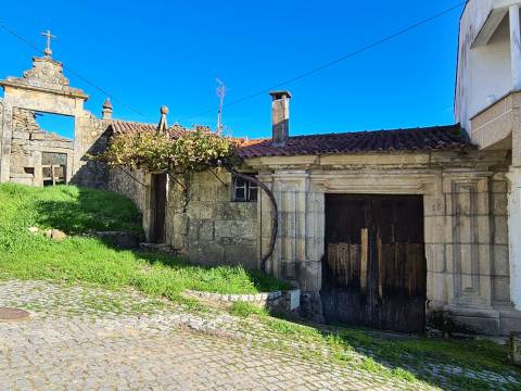 Moradia Rústica T3 Venda em Ervededo,Chaves