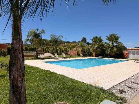 Moradia Geminada T3 Arrendamento em Alcantarilha e Pêra,Silves
