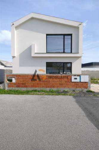 Moradias T4  modernas  em construção  à venda na Rua da Seca, nº 8 - Gafanha da Nazaré