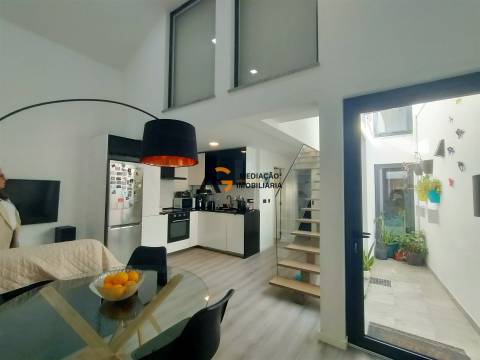 Moradia T2  duplex moderna à venda no Centro de Ílhavo