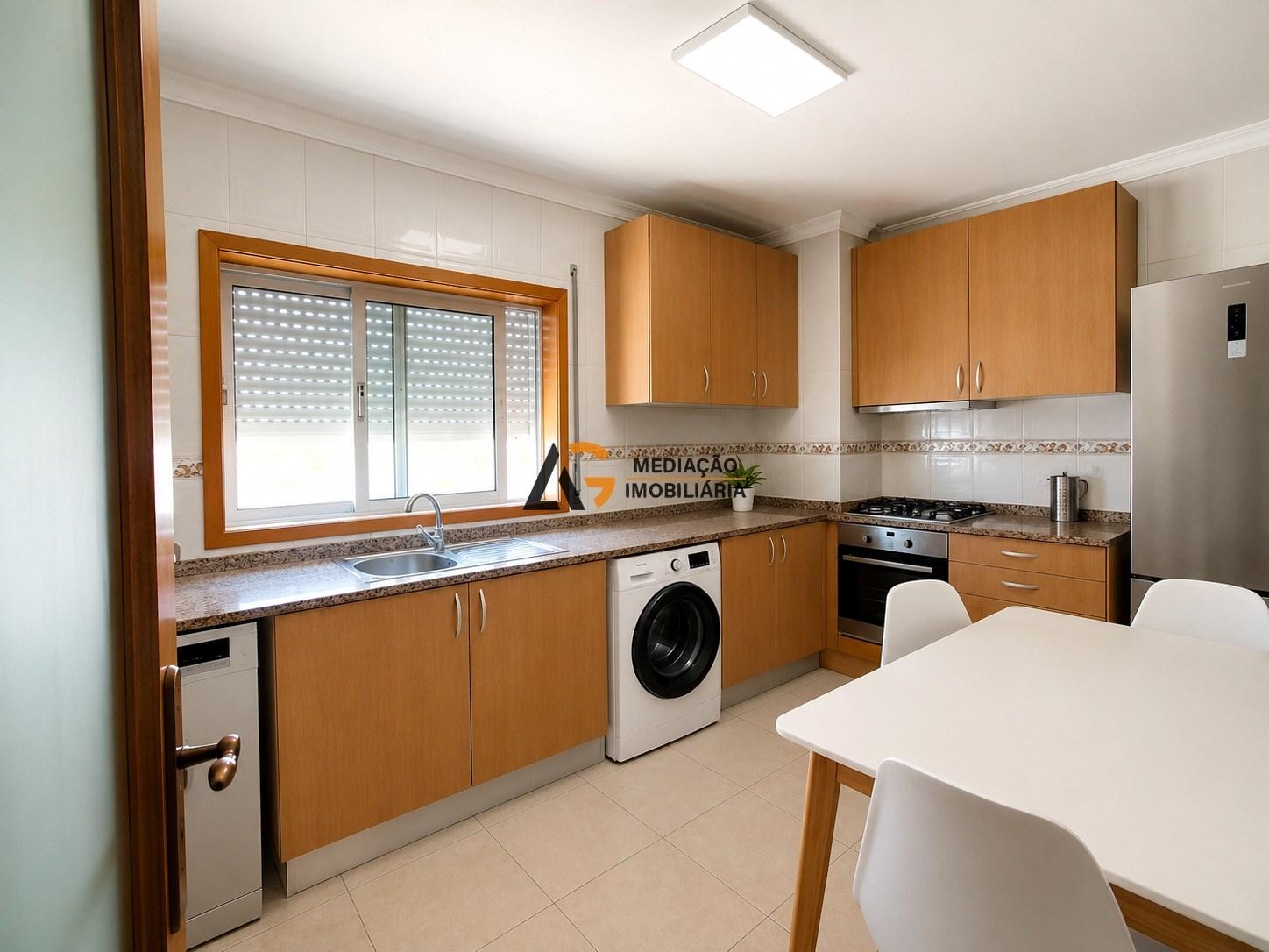 Apartamento T2 à venda em Predio com elevador no centro de Oliveira de Azemeis