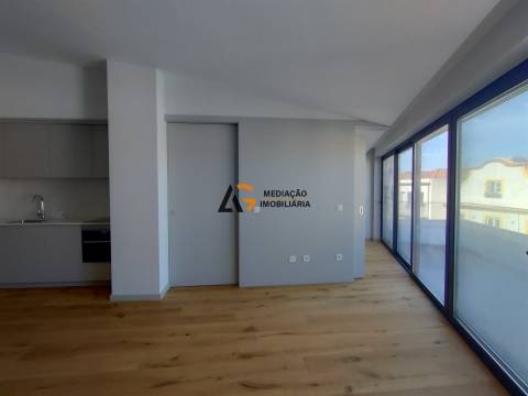 Apartamento T1 com garagem à venda no centro de Aveiro - Ultima cobertura