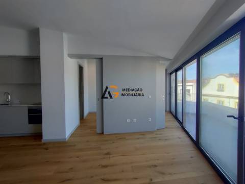 Apartamento T1 com garagem à venda no centro de Aveiro - Ultima cobertura