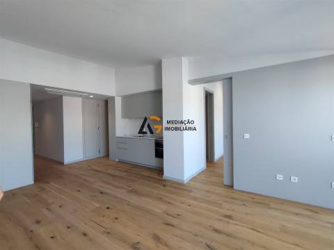 Apartamento T1 com garagem à venda no centro de Aveiro - Ultima cobertura