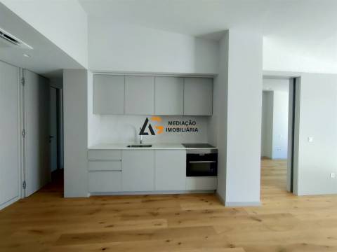Apartamento T1 com garagem à venda no centro de Aveiro - Ultima cobertura