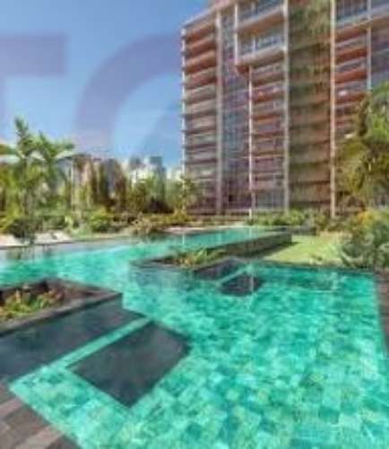 Penthouse de luxo com piscina privativa