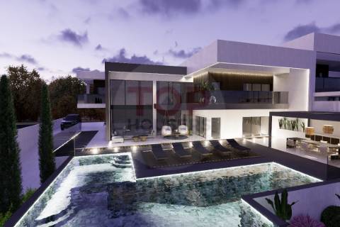 Terreno com Projeto