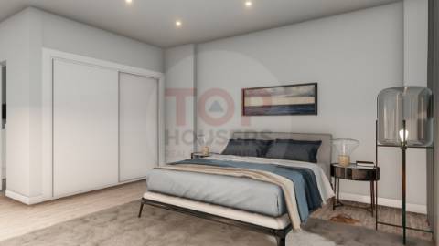 Apartamento T4 novo com garagem em Loulé