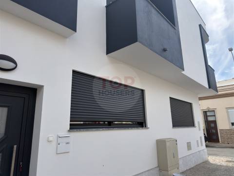 Moradia T3 Nova no Centro de Faro