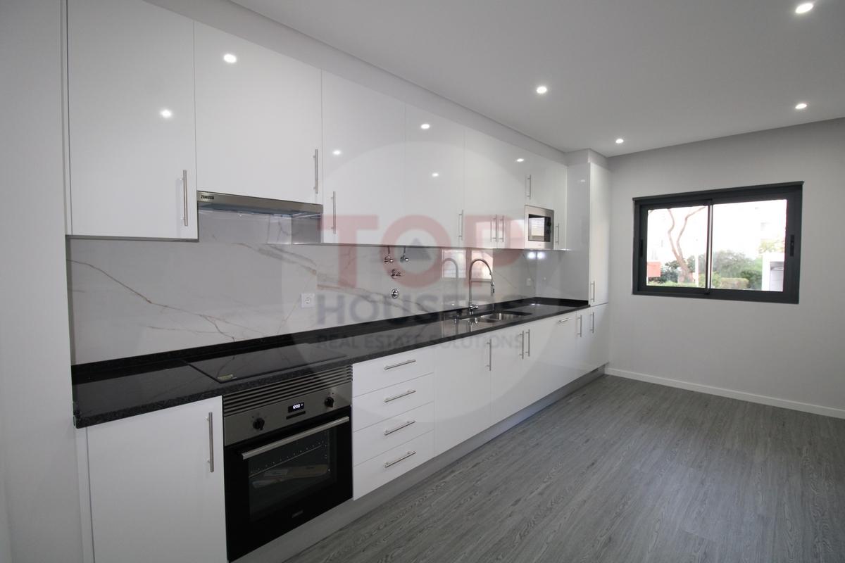 Apartamento T3 em Olhão com garagem