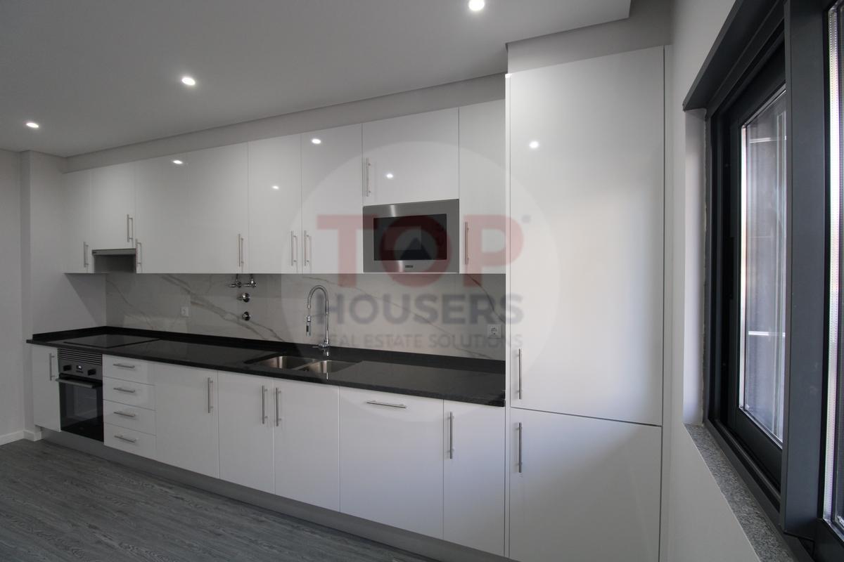 Apartamento T3 em Olhão com garagem