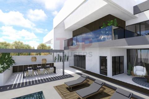 Terreno com Projeto
