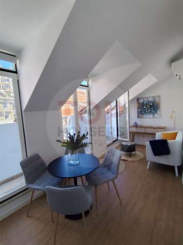Apartamento T2 com vista rio, Lisboa
