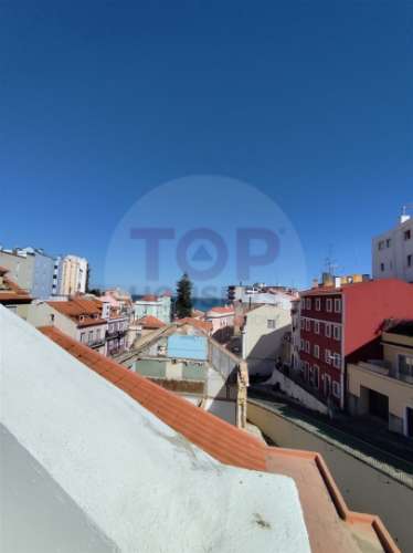 Apartamento T2 com vista rio, Lisboa