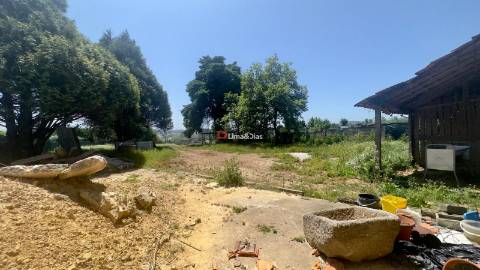 Quintinha com 1.655m² e Grande Potencial | Pedroso, Gaia