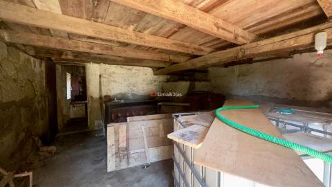 Quintinha com 1.655m² e Grande Potencial | Pedroso, Gaia
