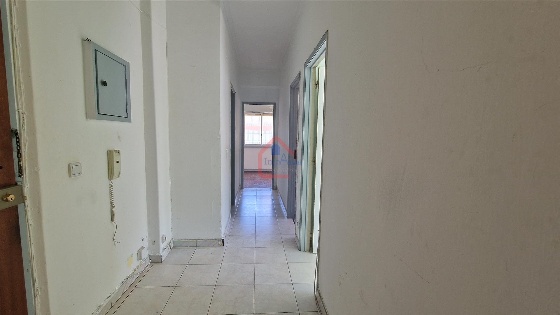 Apartamento T2 Venda em Seixal, Arrentela e Aldeia de Paio Pires,Seixal