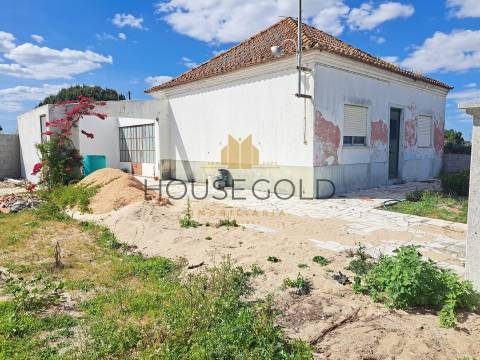 Moradia usada T3 com Lote de 300 m² – Oportunidade em Marinhais (MR-304)