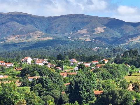 CPM20406 Moradia T3+1 Bordonhos,  Viseu à EN227,  4 frentes c terreno Estrada Principal perto Escola