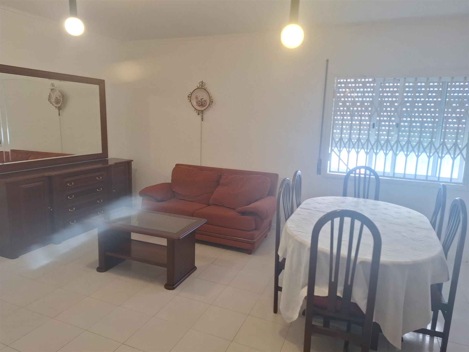 CPM20525 Apartamento T2 mobilado e equipado  V N Gaia perto Metro Manuel Leão a 2 km Santo Ovídio