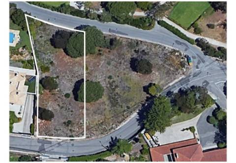 Terreno no Estoril, com 1400 m2