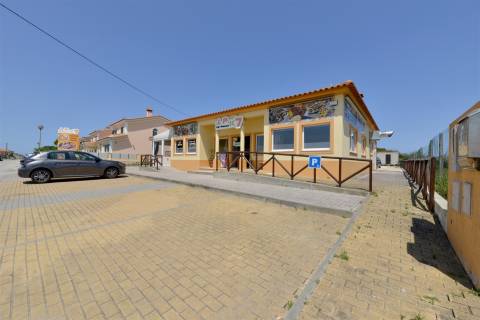 Café / Restaurante para trespasse  em Santa Cruz, Lisboa