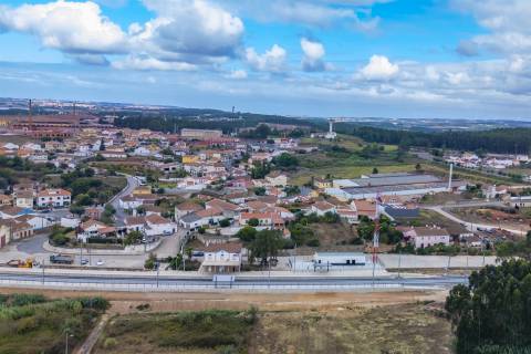 Lote de Terreno para construção 1000 m2.  Inserido em loteamento  para 7 moradias.
