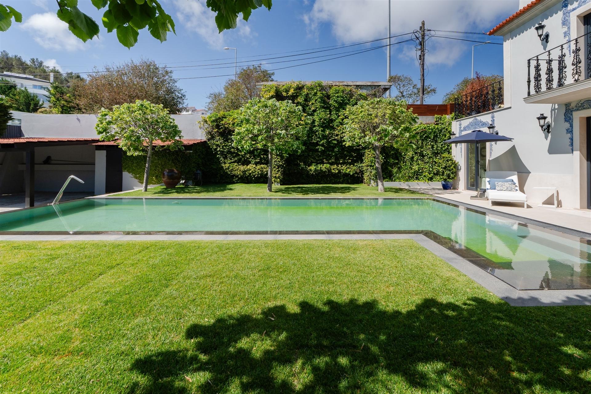 Moradia T4 com Piscina em Cascais