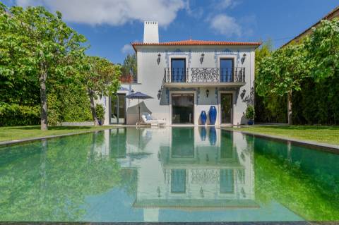 Moradia T4 com Piscina em Cascais