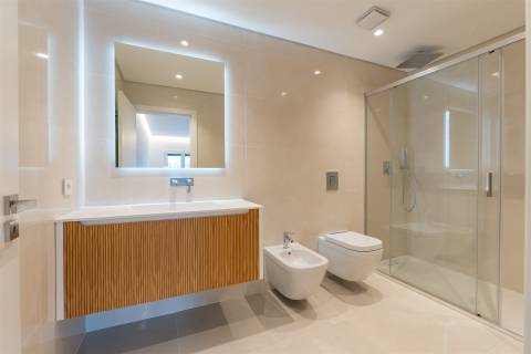 Apartamento T3 novo em Cascais ao lado do mar